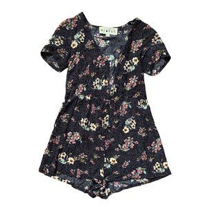Hiatus Short Sleeve V-Neck Floral Romper in Black Multicolor Size X-Small